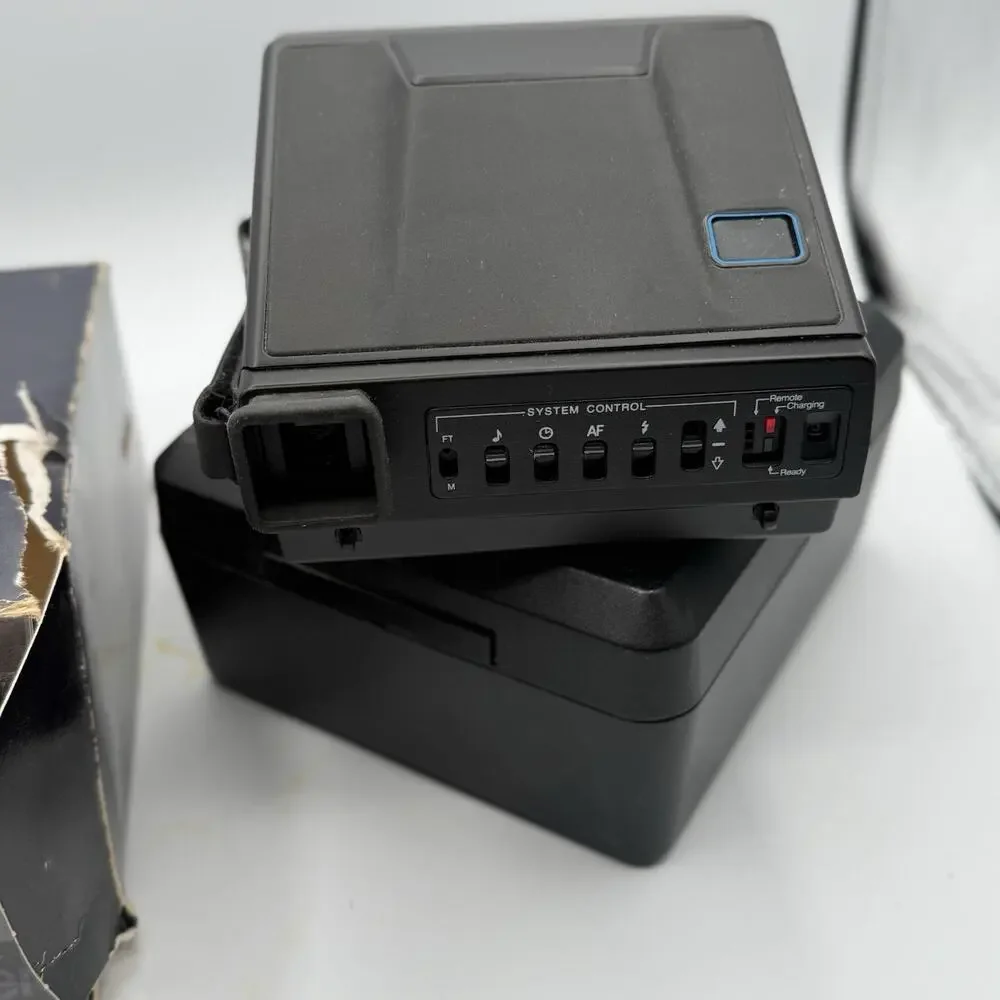 Vintage Polaroid Spectra System SE Instant Film Camera Sonar Autofocus Box Case